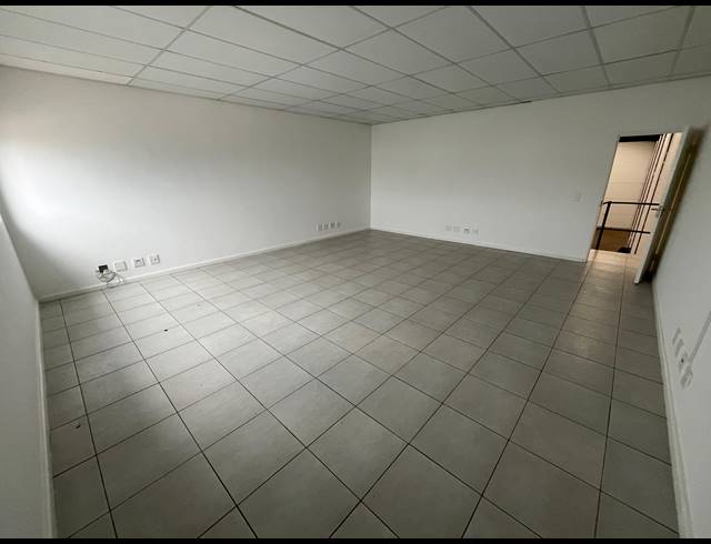 420M² WAREHOUSE TO LET IN RIVERGATE